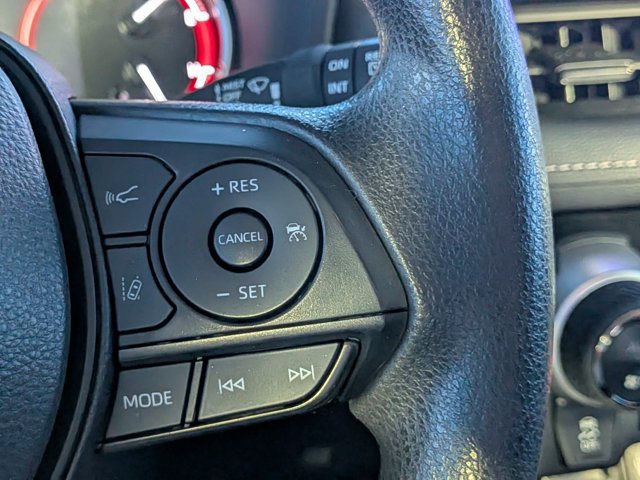 Used 2024 Toyota RAV4 XLE FWD image 26
