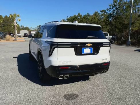 Used 2025 Chevrolet Traverse High Country w/ LPO, Floor Liner Package image 7