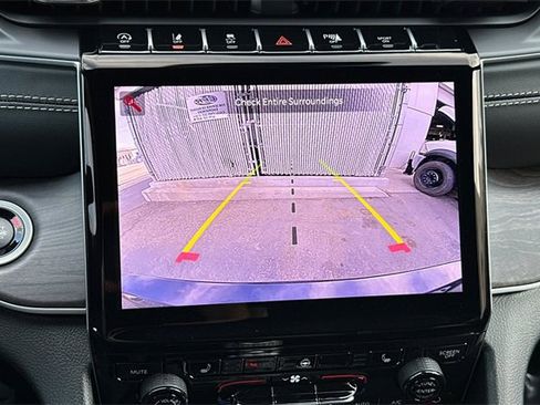 New 2025 Jeep Grand Cherokee L Limited w/ Black Appearance Package image 3