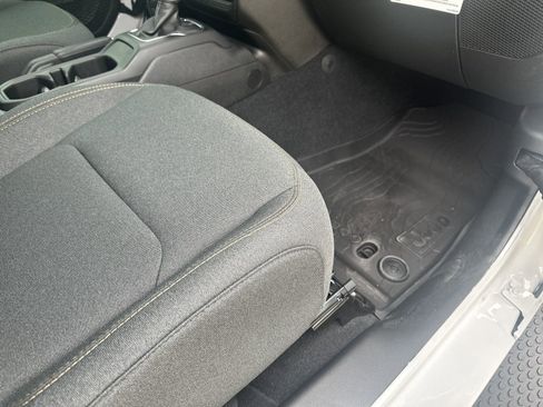 New 2024 Jeep Wrangler Unlimited Sport image 27