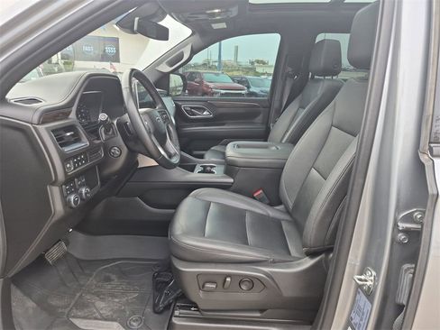 Certified 2023 Chevrolet Tahoe Z71 w/ Luxury Package image 11