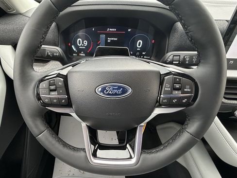 New 2026 Ford Explorer Platinum w/ LUX Leather Package image 17