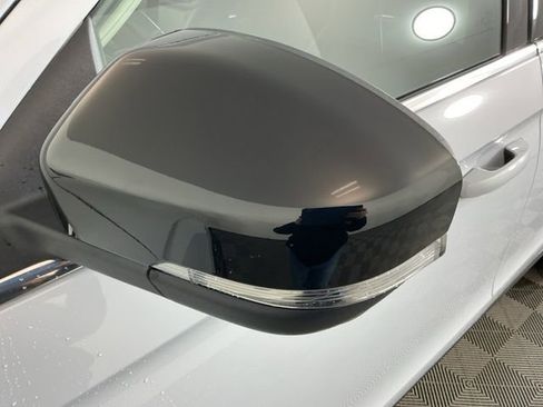 Used 2025 Ford Expedition Platinum image 10