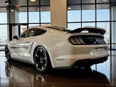 Used 2019 Ford Mustang GT Premium w/ Equipment Group 401A RWD image 4