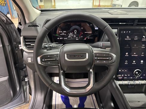 New 2026 GMC Terrain Denali w/ LPO, Black Badging Package image 29