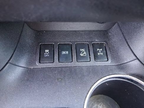 Used 2018 Toyota Highlander Limited AWD/4WD image 34