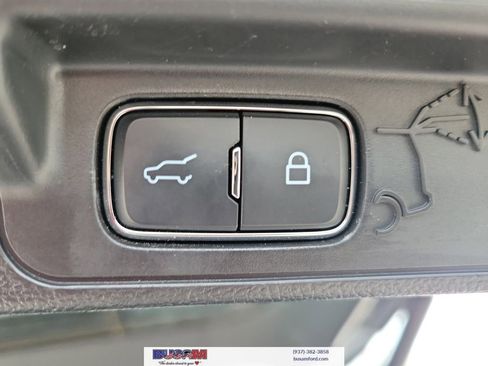 Certified 2023 Ford Explorer XLT AWD/4WD image 6