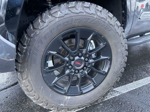 Used 2025 Toyota Tundra Platinum w/ TRD Off-Road Package image 34