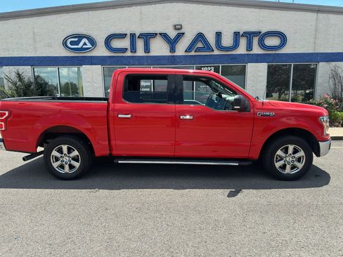 Used 2018 Ford F150 XLT w/ Equipment Group 302A Luxury RWD image 3