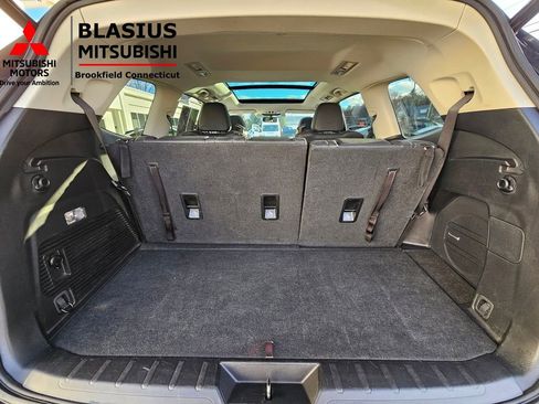 Used 2022 Subaru Ascent Touring image 29