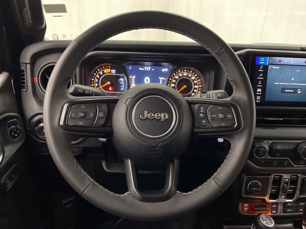 Used 2025 Jeep Wrangler Unlimited Rubicon AWD/4WD image 19