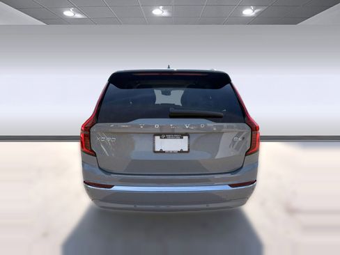 New 2026 Volvo XC90 B6 Ultra w/ Protection Package image 10