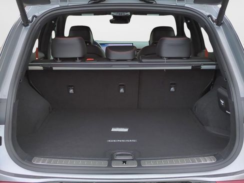 New 2026 Genesis GV70 2.5T Sport Prestige image 12