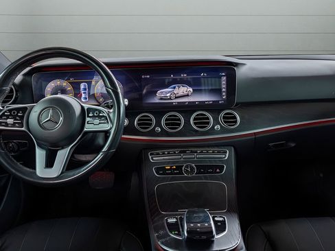 Used 2020 Mercedes-Benz E 350 Sedan image 28