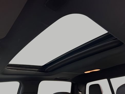 Used 2024 Chevrolet Colorado Z71 w/ Z71 Convenience Package 2 image 20