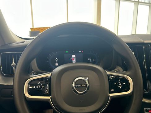 Certified 2025 Volvo XC60 B5 Plus image 11