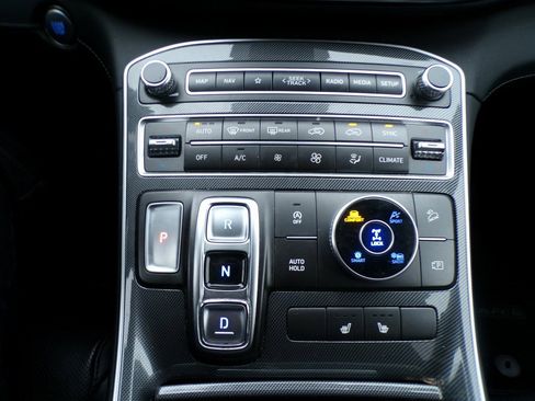 Used 2022 Hyundai Santa Fe SEL w/ Convenience + Premium Package image 16