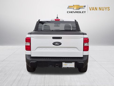 Used 2025 Ford Maverick XLT w/ Equipment Group 302A AWD/4WD image 6
