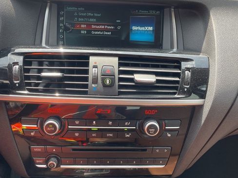 Used 2017 BMW X3 xDrive28i image 10