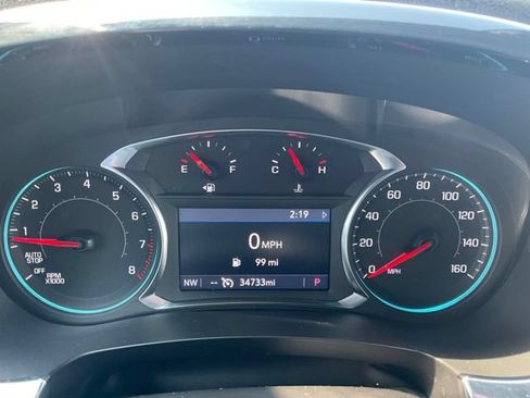 Used 2023 Chevrolet Traverse LT AWD/4WD image 5