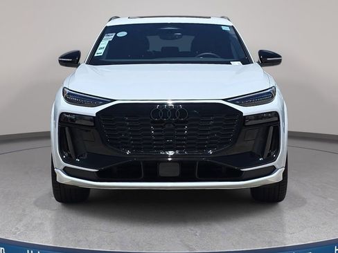 New 2027 Audi Q6 e-tron Premium Plus AWD/4WD image 2