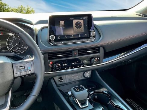 New 2026 Nissan Rogue SV AWD/4WD image 6