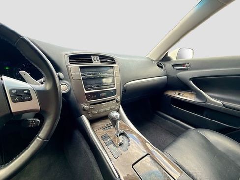 Used 2013 Lexus IS 250C RWD image 24