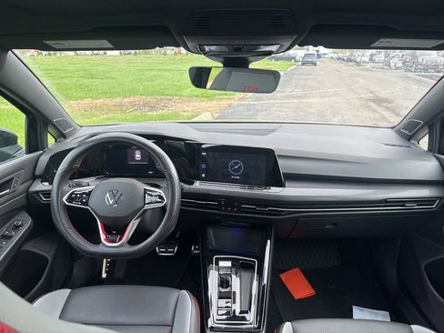 Used 2024 Volkswagen GTI SE image 19