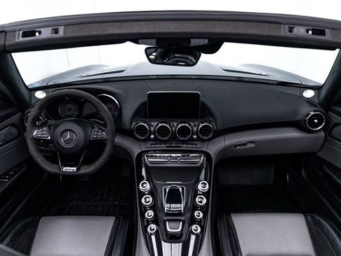 Used 2018 Mercedes-Benz AMG GT C image 17