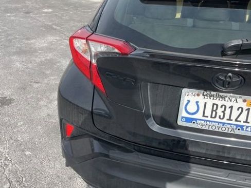 Used 2020 Toyota C-HR XLE image 13