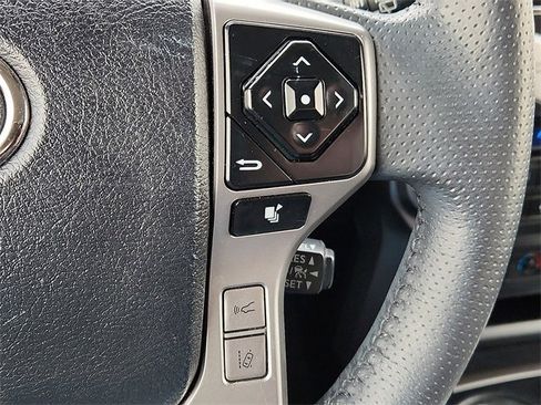 Used 2022 Toyota 4Runner Limited image 18