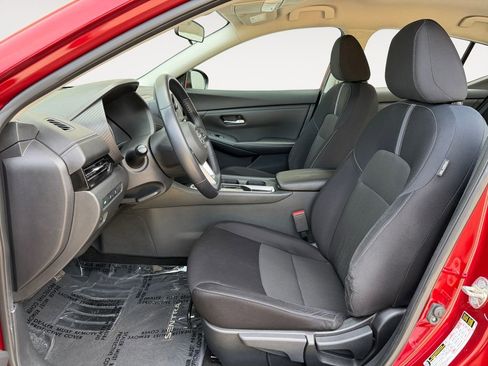 Used 2020 Nissan Sentra SV FWD image 14