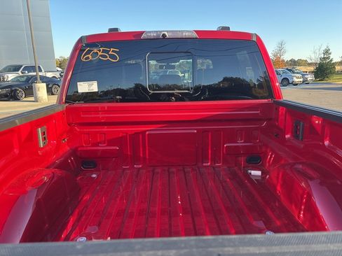 Used 2025 Ford F150 Raptor image 9