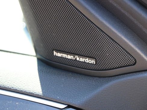 Used 2011 Mercedes-Benz E 350 Sedan image 19