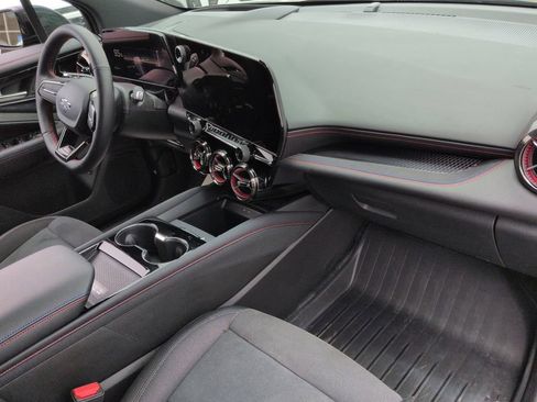 Used 2026 Chevrolet Blazer EV RS FWD image 29