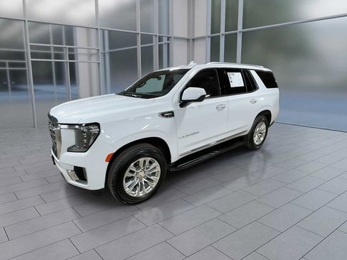Used 2024 GMC Yukon SLT image 4