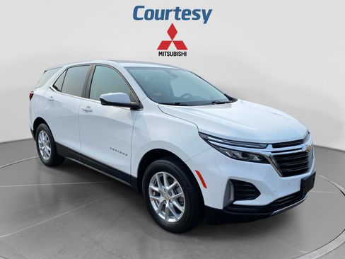 Used 2023 Chevrolet Equinox LT w/ Driver Convenience Package AWD/4WD image 10