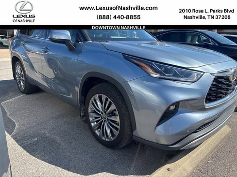 Used 2020 Toyota Highlander Platinum image 1