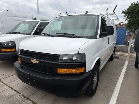 Used 2021 Chevrolet Express 2500 w/ Driver Convenience Package RWD image 1