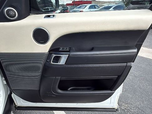 Used 2019 Land Rover Range Rover Sport Supercharged AWD/4WD image 17