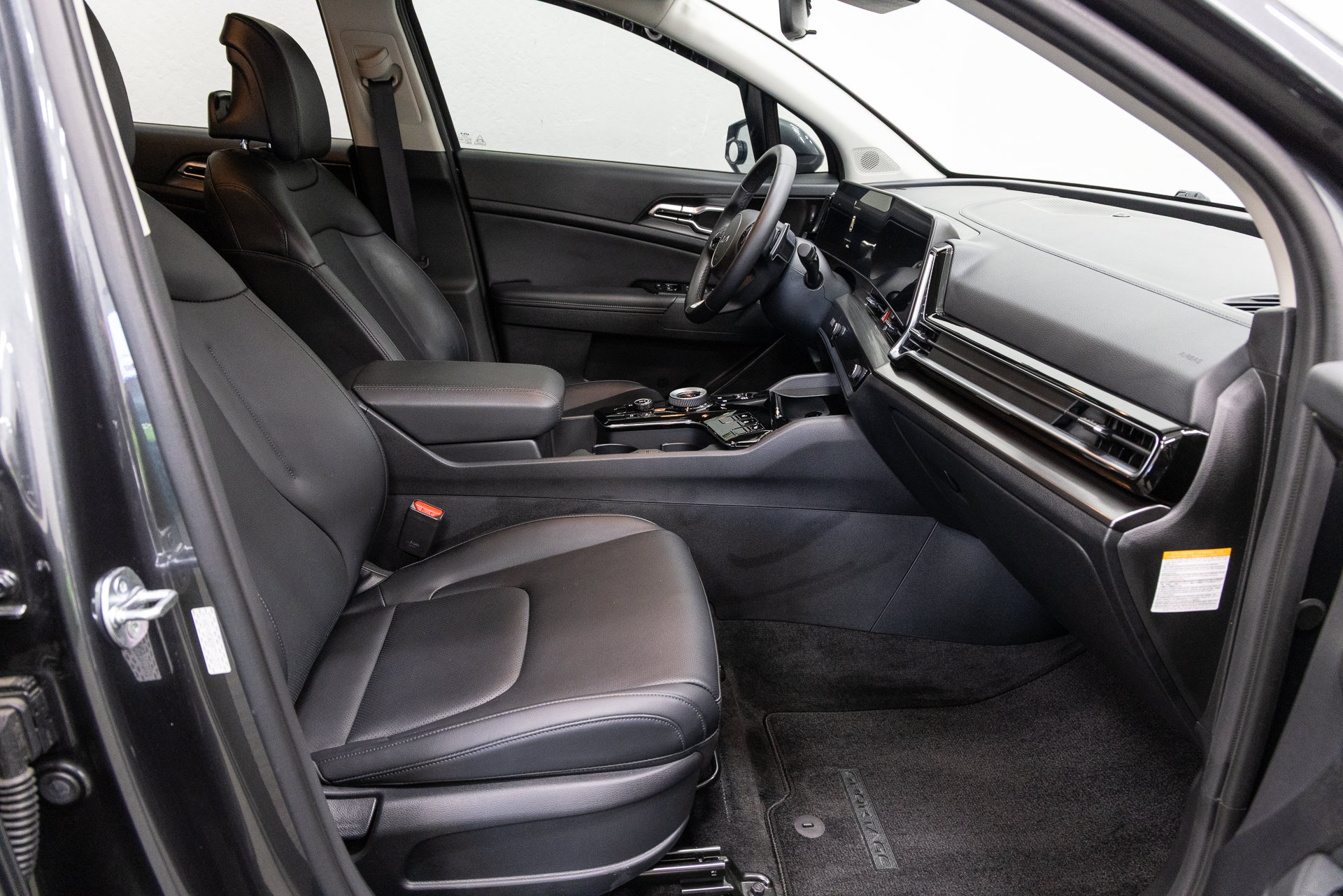 Used 2023 Kia Sportage EX AWD/4WD image 14