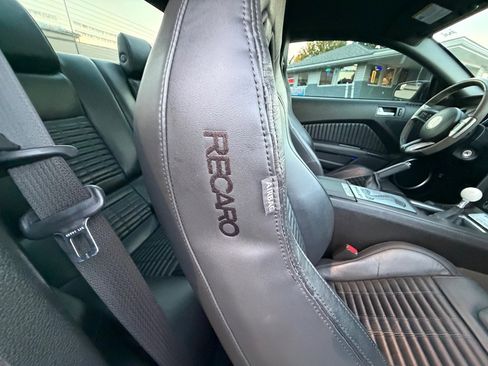 Used 2014 Ford Mustang Shelby GT500 w/ Equipment Group 821A RWD image 28