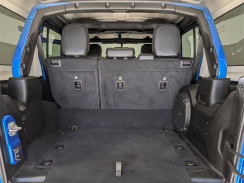 Used 2022 Jeep Wrangler Unlimited Sahara w/ Cold Weather Group image 23