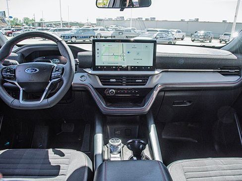 Used 2026 Ford Explorer ST-Line AWD/4WD image 5