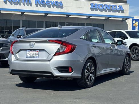 Certified 2017 Honda Civic EX-T image 5