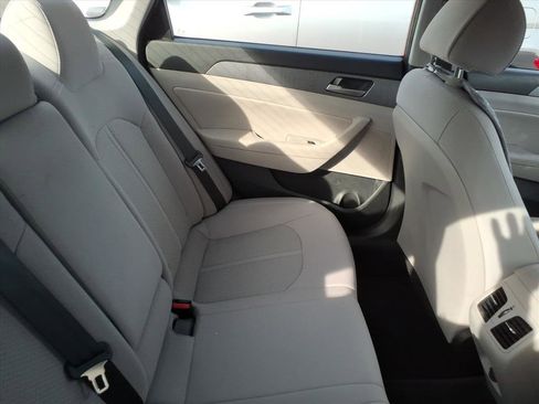 Used 2019 Hyundai Sonata SEL w/ Tech Package 02 image 9