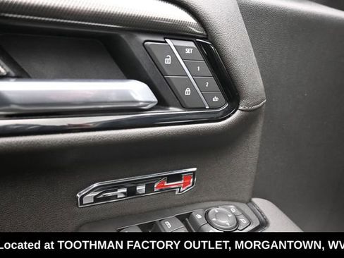 Used 2025 GMC Sierra 1500 AT4 w/ AT4 Preferred Package AWD/4WD image 23