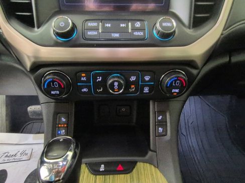 Used 2019 GMC Acadia Denali w/ Technology Package AWD/4WD image 19