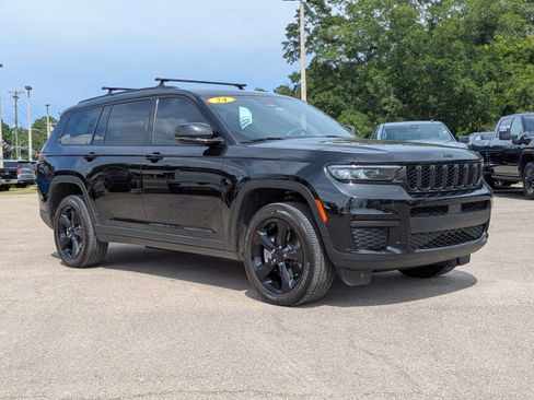 Used 2024 Jeep Grand Cherokee L Altitude AWD/4WD image 2