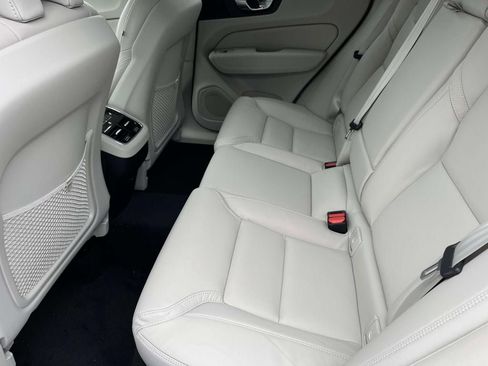 New 2026 Volvo XC60 B5 Ultra w/ Climate Package image 19